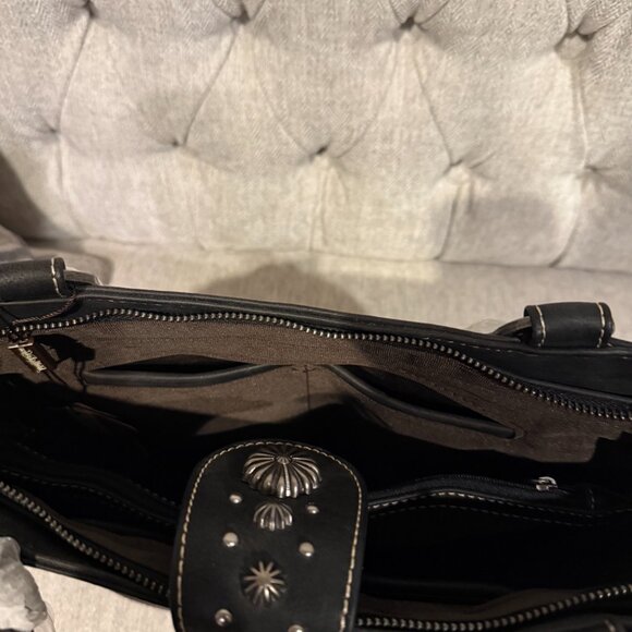 Trinity Ranch Genuine Leather Floral Tooled Purse (Black/Cream) - Picture 11 of 13